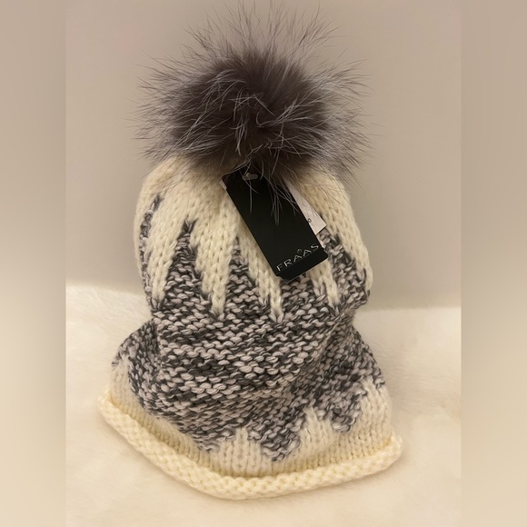 New! Genuine Fox Fur Pom Pom Hat Charcoal Gray/Cream. Size: Os main image 6